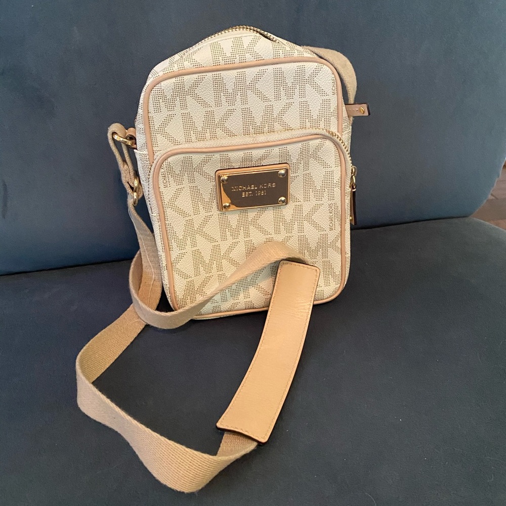 Michael Kors crossbody bag